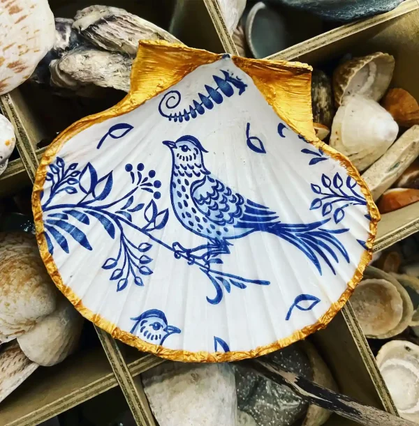Blue bird scallop shell trinket dish